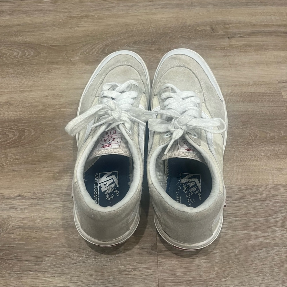 Vans Classic White and Gray Low-Top Sneakers - Picture 5 of 5
